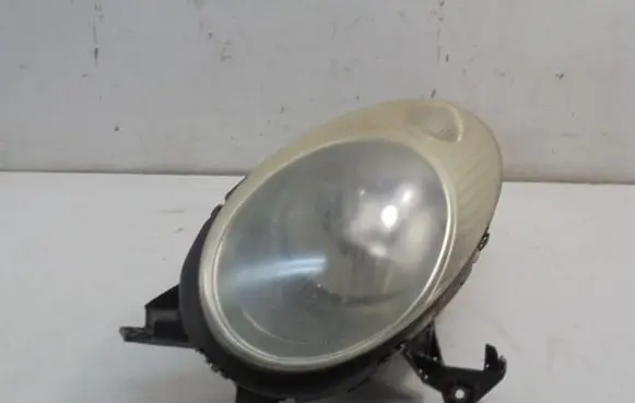 Nissan Micra Headlight/headlamp 26060AX700