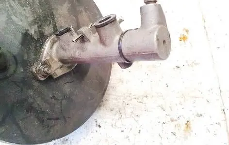 Nissan Primera Master brake cylinder