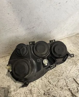 Volkswagen Polo IV 9N3 Headlight/headlamp