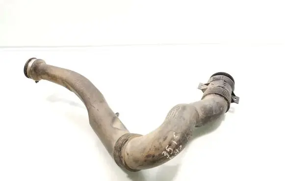 Intercooler hose/pipe
