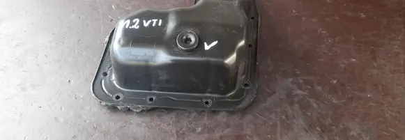 Peugeot 208 I Oil sump 9675431880