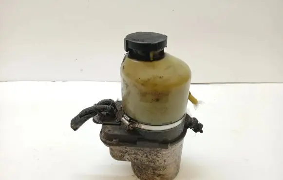 Opel Astra H Power steering pump M05281685TD