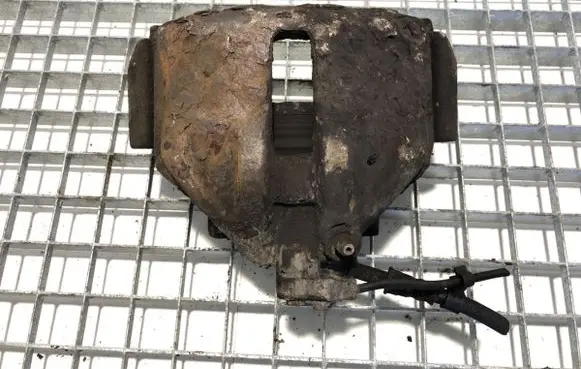 Mercedes-Benz Sprinter W901 W902 W903 W904 Front brake caliper 