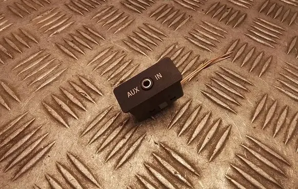 BMW X1 E84 AUX in-socket connector 61316986791 6131698679102