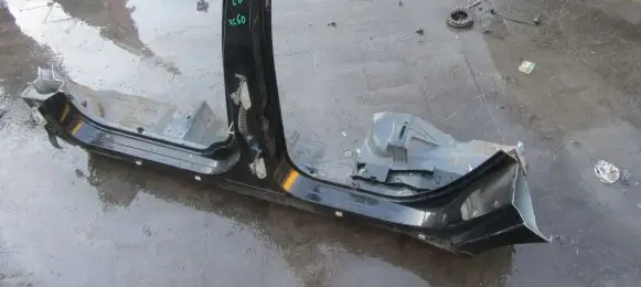 Volvo XC60 Pillar (middle) 