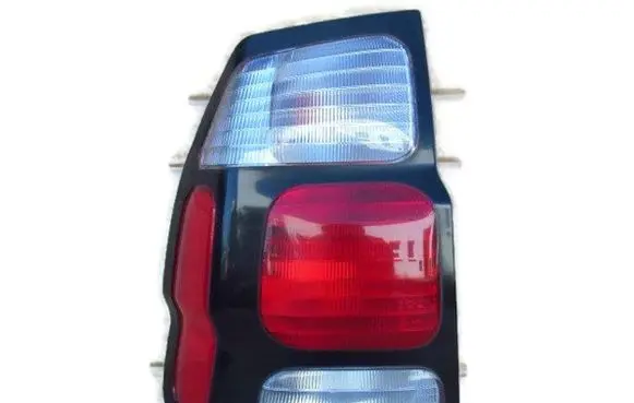 Mitsubishi Pajero Sport I Rear/tail lights