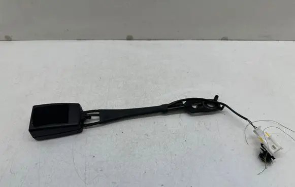 Peugeot 3008 I Front seatbelt buckle 9681989580