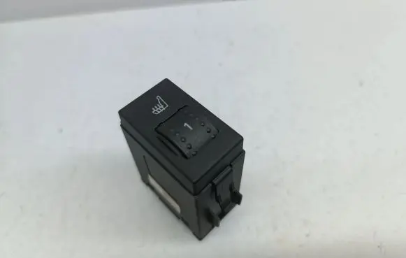 Ford Focus Seat heating switch 7M5T19K314AA D3LOA