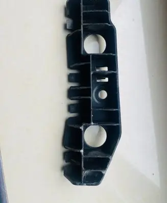 Audi A5 Front bumper mounting bracket 8W6853921A 8W6853921