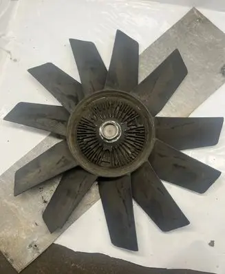 Land Rover Discovery Viscous fan clutch 
