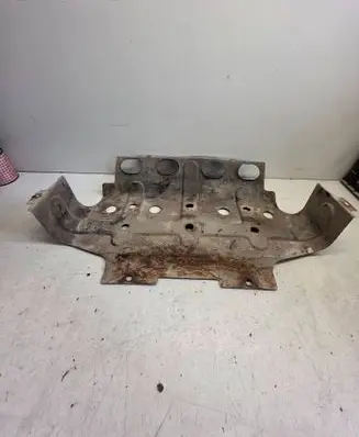 KIA Sorento Engine splash shield/under tray 1234