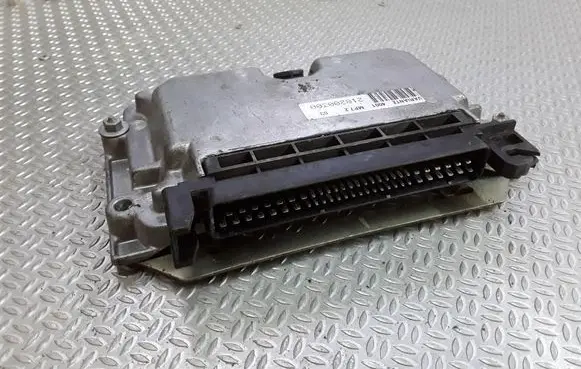 Citroen Xsara Engine control unit/module 0261206214
