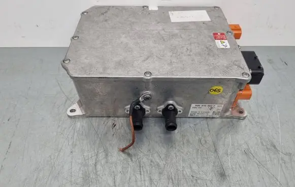 Porsche Cayenne (92A) Voltage converter/converter module 5QE915682P