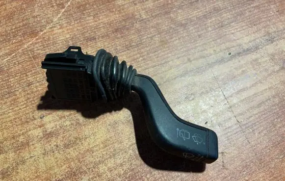 Opel Zafira A Wiper control stalk 090243395501