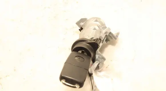 Volkswagen Golf V Ignition lock 1K0905865