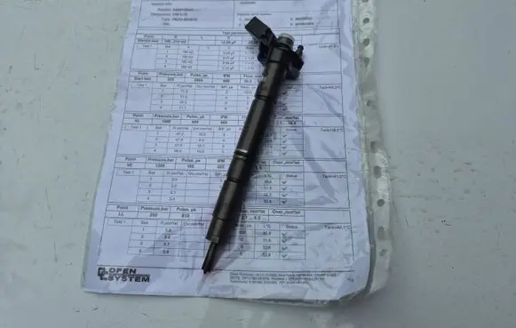 Audi A6 C7 Fuel injector 059130277CC 0445116040