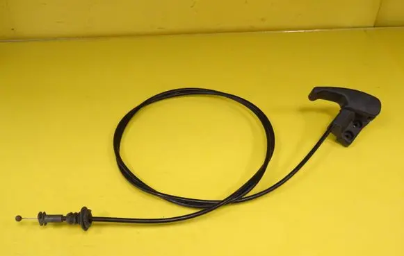 Skoda Octavia Mk1 (1U) Engine bonnet/hood lock release cable 1H1823533