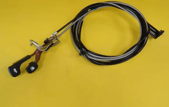 Hyundai Lantra II Fuel cap flap release cable 