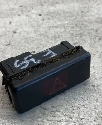 BMW 5 E39 Hazard light switch 8350947