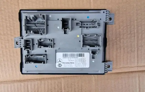 Mercedes-Benz C W205 Comfort/convenience module A2059007437
