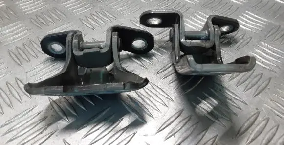 Front door hinge set