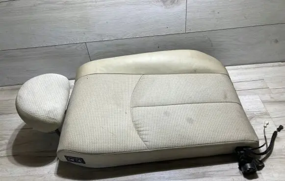 Mercedes-Benz E W211 Seat trim A21192008