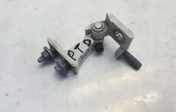 Audi A1 Rear door lower hinge 8W0831404A