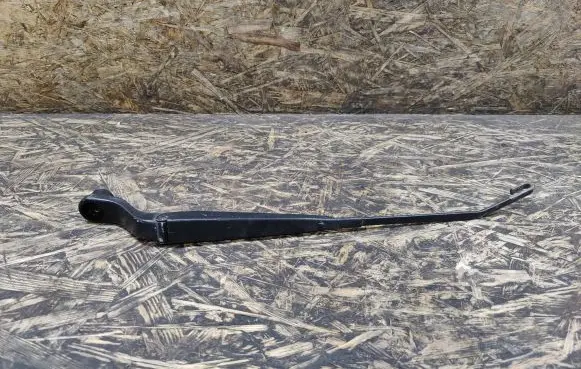Dodge Caliber Front wiper blade arm