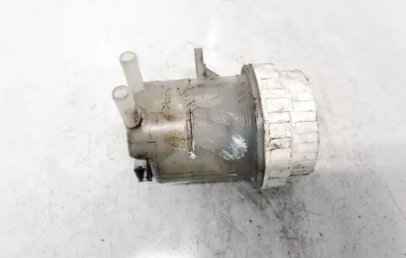 Mitsubishi Endeavor Brake fluid reservoir 