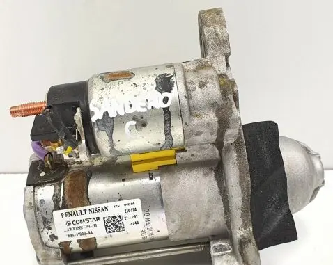 Dacia Sandero Starter motor 233008820R