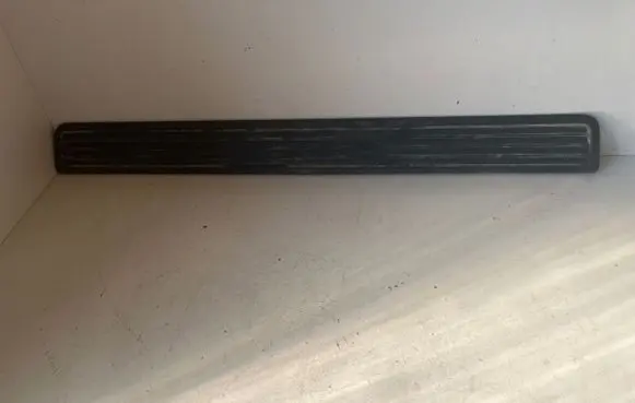 Honda Accord Front sill trim cover 84202TL0003020