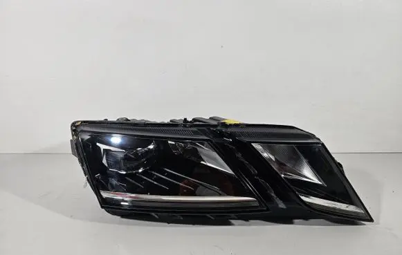 Skoda Octavia Mk3 (5E) Headlight/headlamp 170220261417