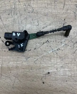 Audi A8 S8 D4 4H Headlight/headlamp level sensor 4H0941285G