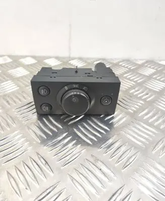 Opel Signum Light switch 13177067 LK04060070