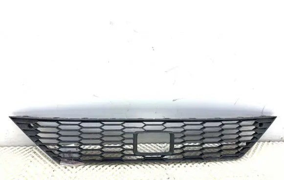 Seat Leon (5F) Front bumper lower grill 
