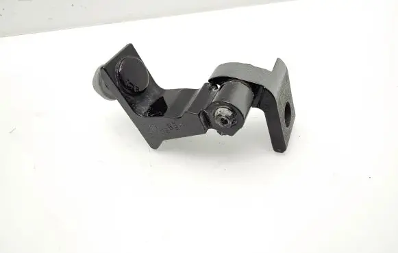 Audi Q7 4M Rear door upper hinge 4M0831403A A046574