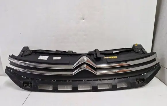 Citroen C3 Front bumper upper radiator grill 9812063477