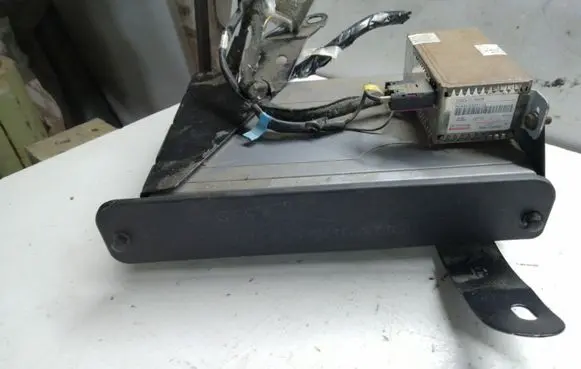 Toyota Avensis T250 Navigation unit CD/DVD player 0866200880