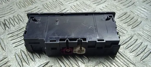 Mercedes-Benz GLC X253 C253 USB control unit A2058200526