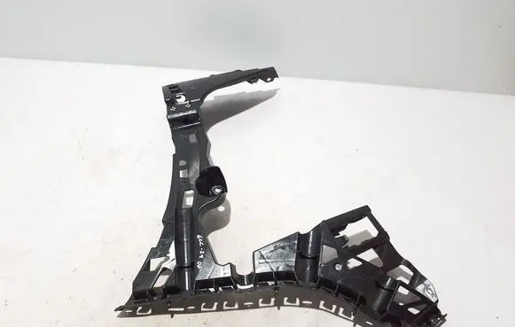 Rear bumper mounting bracket