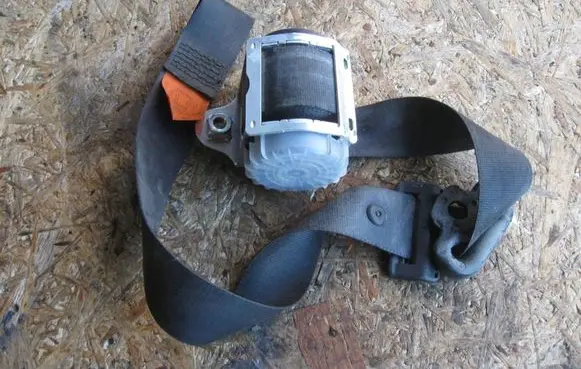 Ford Fiesta Front seatbelt 2S5AB61295AC