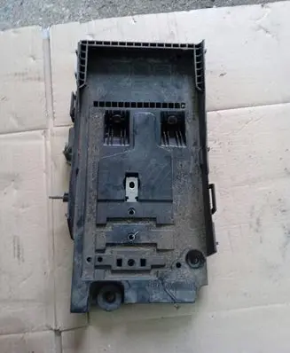 Battery tray