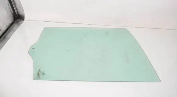 Volkswagen Crafter Front door window glass four-door 7C0845201A