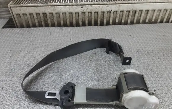 Front seatbelt