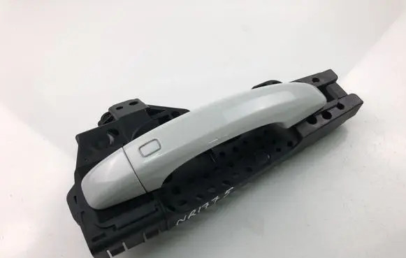 Audi Q3 8U Front door exterior handle 8T0837205A