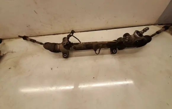 Toyota Corolla Verso AR10 Steering rack