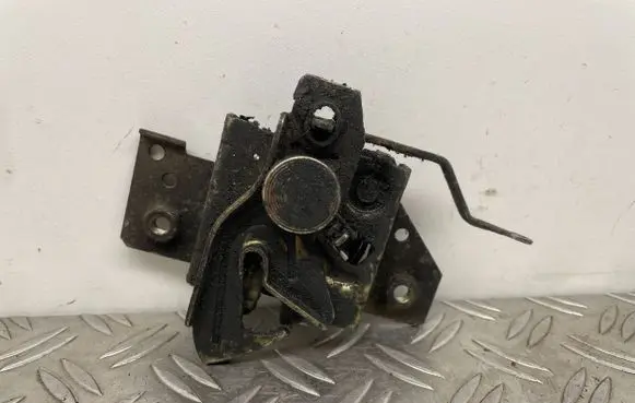 Ford Fiesta Engine bonnet/hood lock/catch 