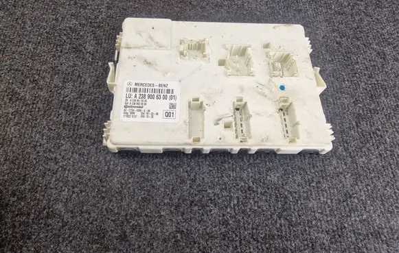 Mercedes-Benz E W238 Comfort/convenience module A2389006300 A2389010000 A2389025900