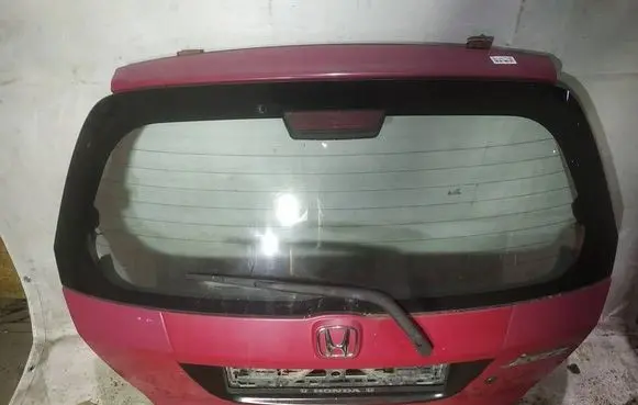 Honda Jazz Tailgate/trunk/boot lid raudonas