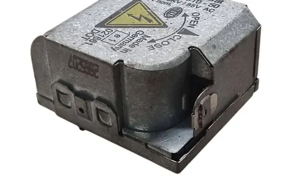 Audi A6 S6 C6 4F Headlight ballast module Xenon 5DD00831950